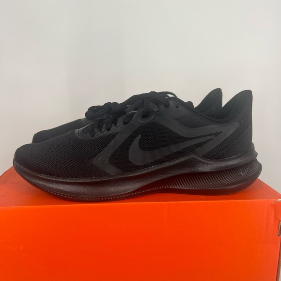 Nike Womens Downshifter Black Shoes 10 Size 10 - Picture 2 of 5